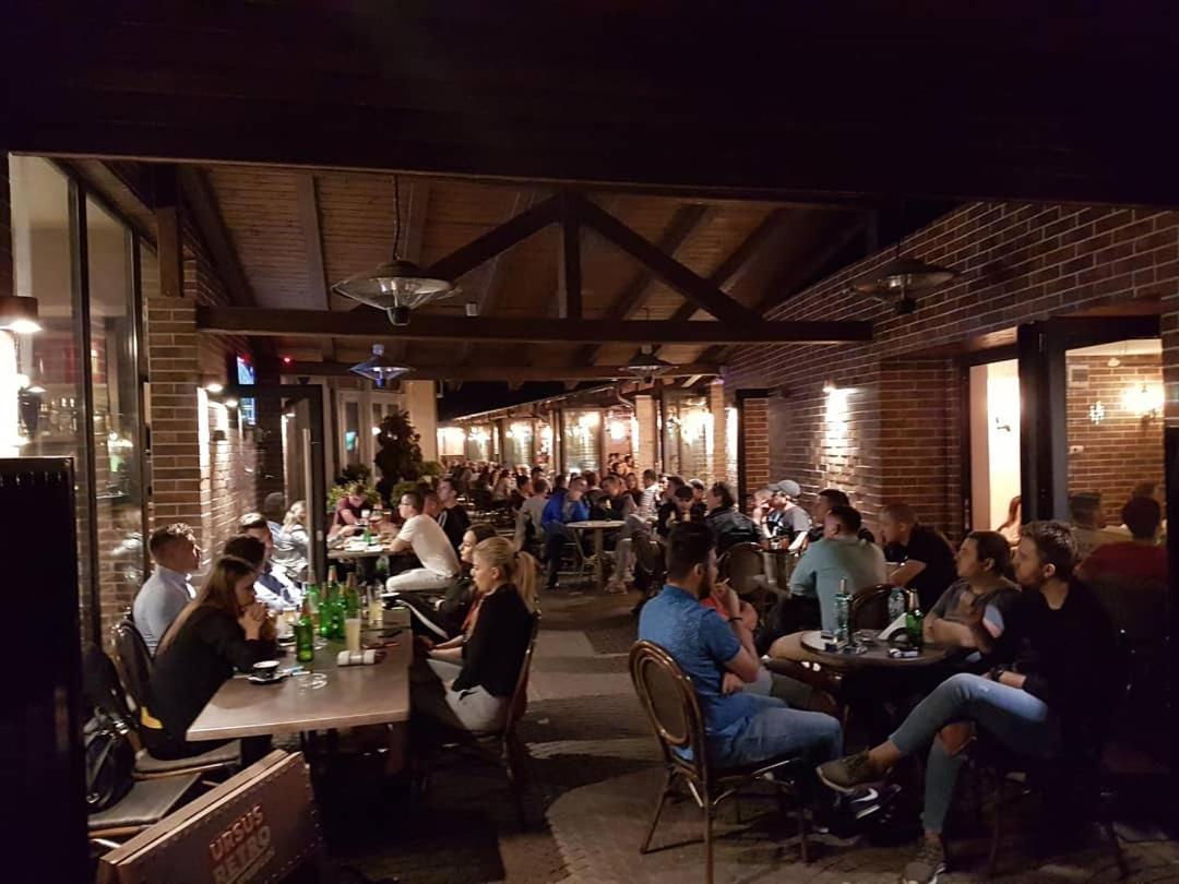 Corso Apartments B&B Fokszany Zewnętrze zdjęcie